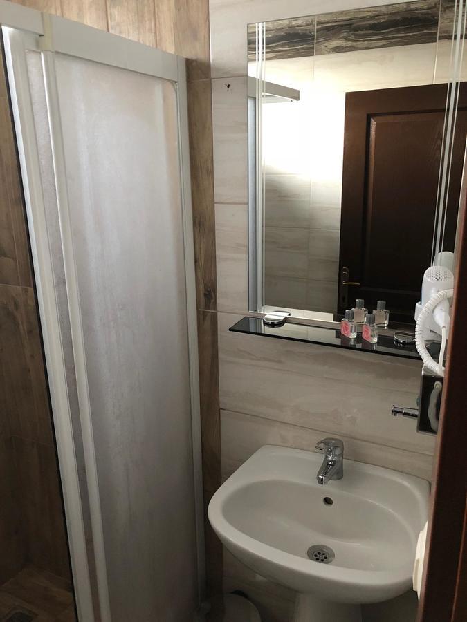 Gulistan Hotel Zara Екстер'єр фото